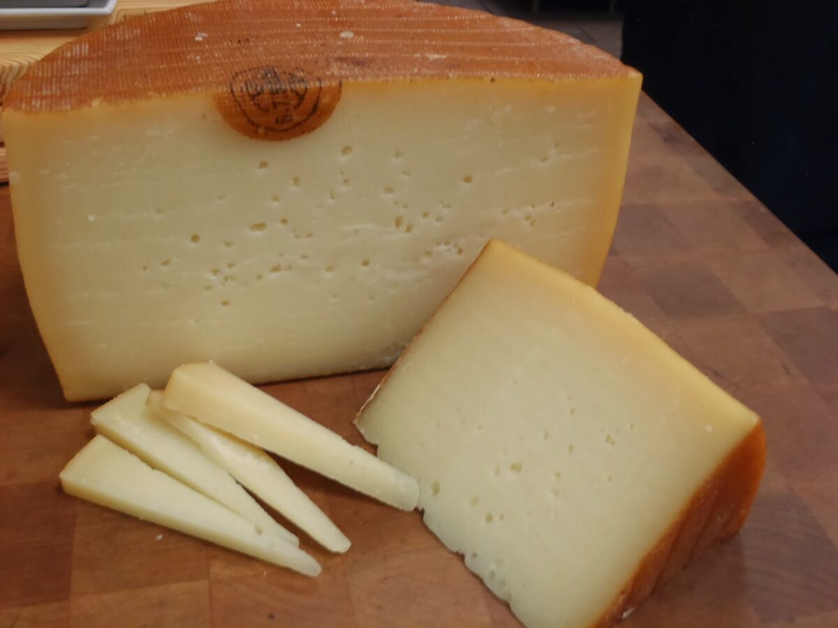 Idiazabal Cheese (Sheep's raw milk) 6 months cured 3kg approx